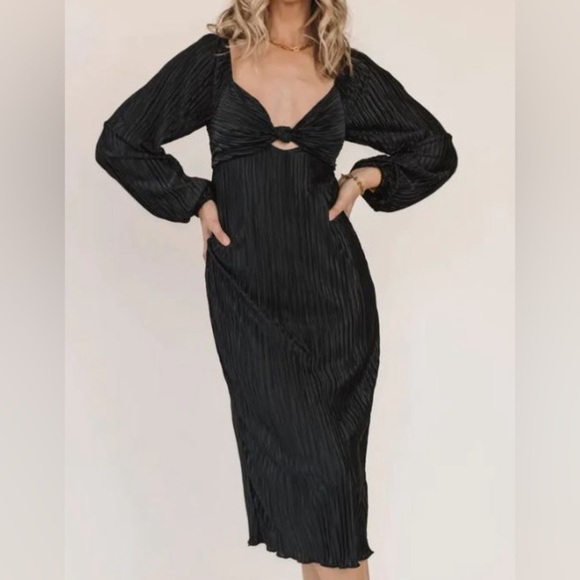 Gilli Blue Pleated Dress. NWT - Picture 6 of 7